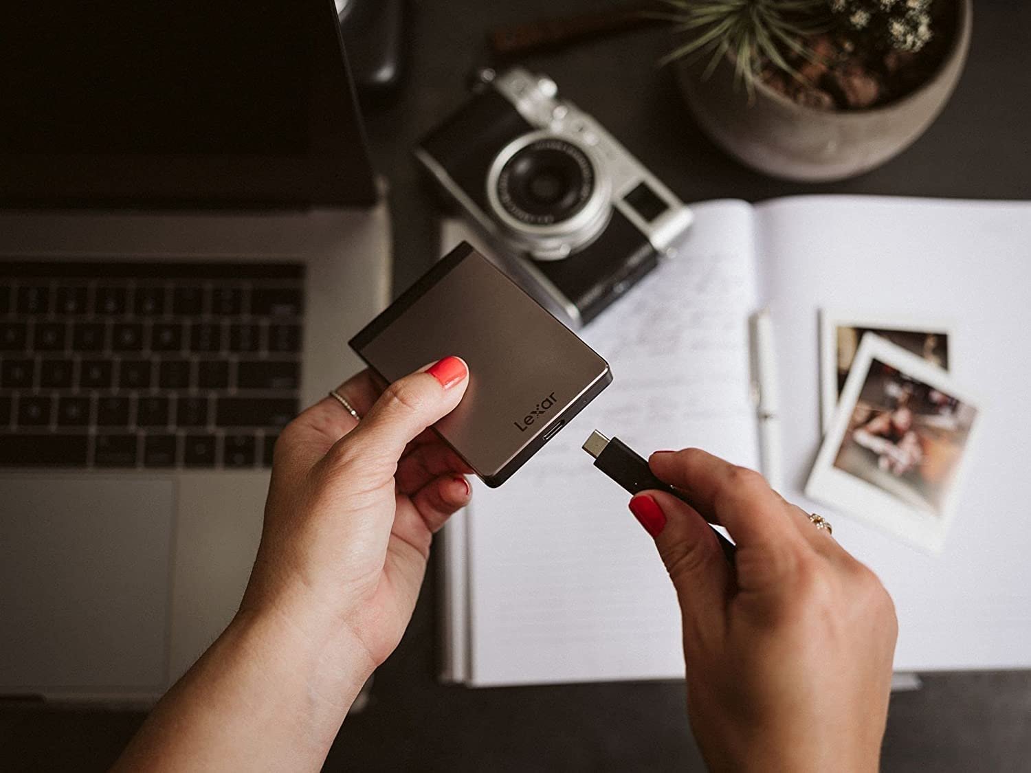 Lexar SL200 External SSD, 1 TB Maximum Read Speed 550MB/s Compact, Portable, USB3.2, Gen1, Type-C Portable SSD, PS5, PS4, Compatible with 3 Year Manufacturer's Warranty